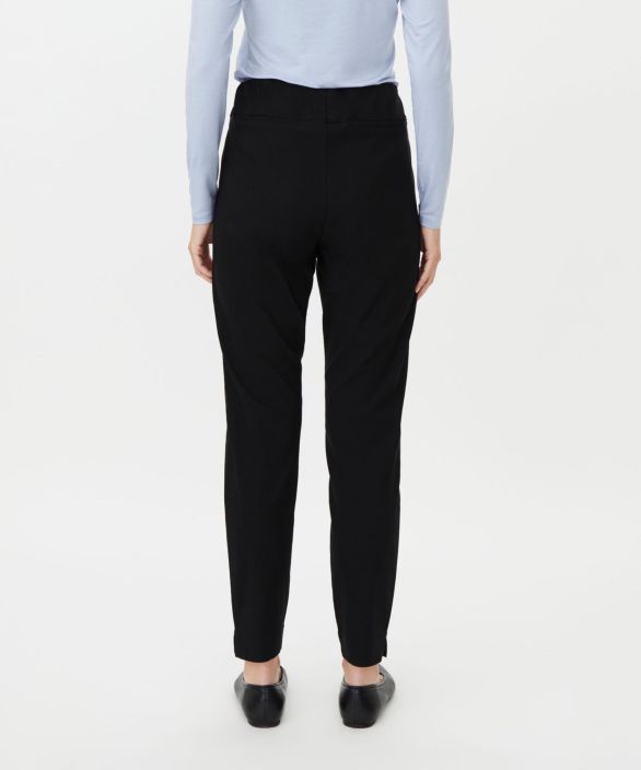 MASAI housut Poppy Mustat fitted regular joustavat, kapeat ja mukavat tuotekuva 1 MASAI housut Poppy Mustat fitted regular joustavat, kapeat ja mukavat tuotekuva 1