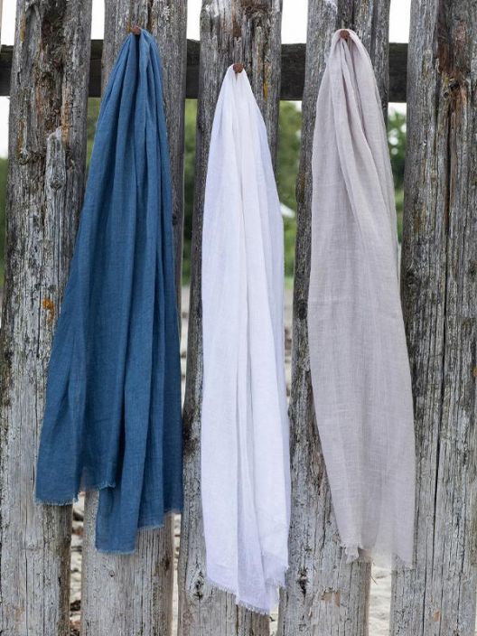 Boheme pellava huivit Harsomaisesta pellavasta mukavat huivit! Saatavilla kolmessa eri varissa; hiekka, off-white ja
