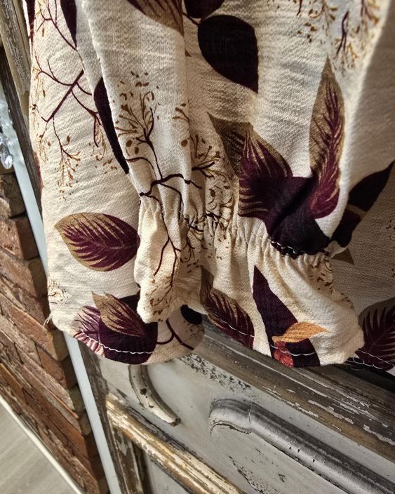 Marta du Château paita 5891 kaunis kuosi ja frillat tuotekuva 3 Marta du Château paita 5891 kaunis kuosi ja frillat tuotekuva 3