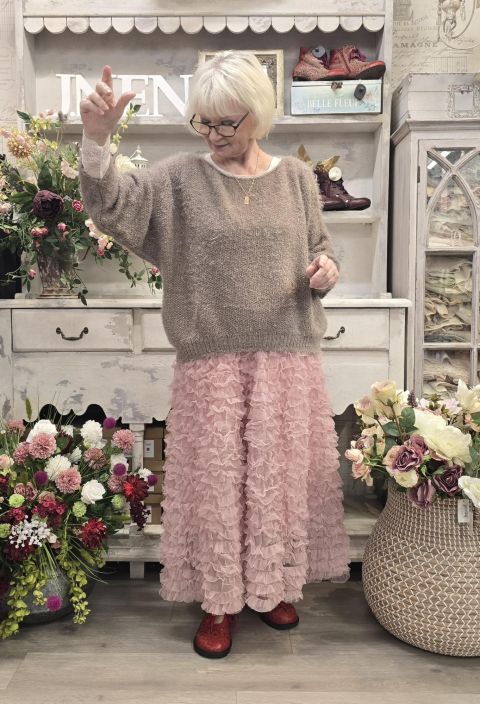 Marta du Chateau pörröinen neule Anouk Dark fango Beige super pehmeä tuotekuva 3 Marta du Chateau pörröinen neule Anouk Dark fango Beige super pehmeä tuotekuva 3