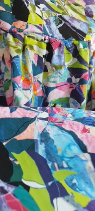 Aino mekko Sabine Bilda Woven pirteä värikäs kuosi kotimaista designia tuotekuva 4