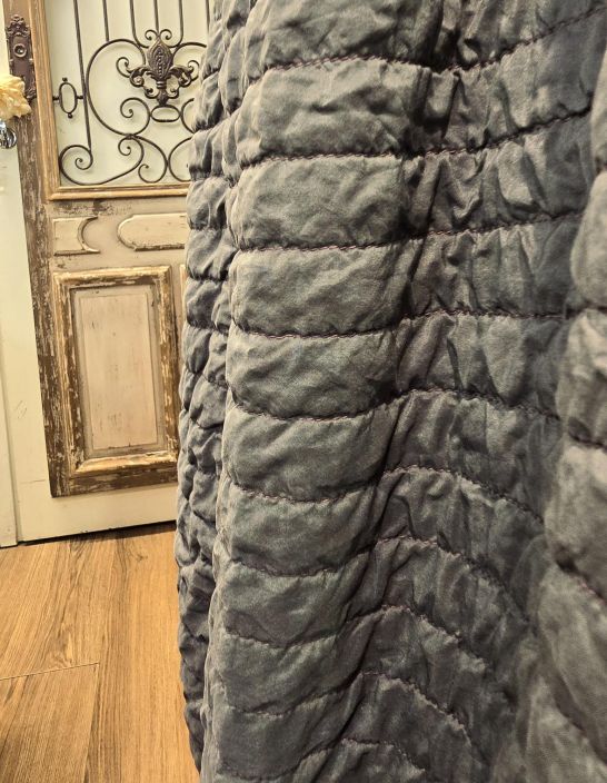 Privatsachen ylellinen silkki/puuvilla mekko vanutäytteellä Inklude Teddy vihertävä harmaa tuotekuva 5