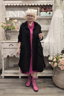 GRIZAS Grizas klassikko jakku 7331 Musta ihana hupullinen "taiteilijan" jakku tekstuurilla