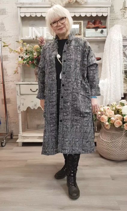 MASAI mekko Naviran Musta tyylikäs, simppeli ja ajaton malli jokaiseen asuun ja tyyliin tuotekuva 3 MASAI mekko Naviran Musta tyylikäs, simppeli ja ajaton malli jokaiseen asuun ja tyyliin tuotekuva 3