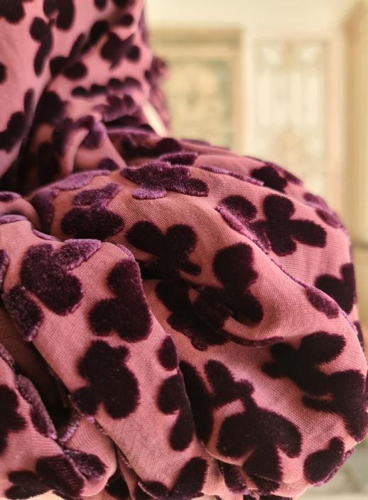 Grizas tunika/mekko 52440 (270) Erittain pehmeasta ja kauniisti laskeutuvasta silkki/rayon sekoituksesta valmistettu Grizas