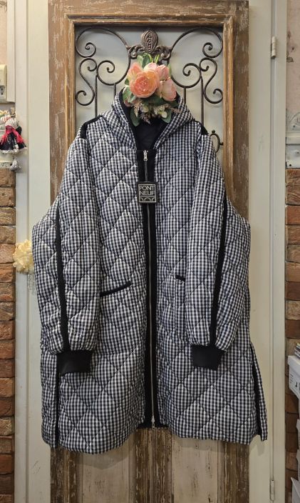 Pont Neuf kaksipuolinen ihana takki Liva Mustavalkoinen ruutukuosi / solid musta Tassa ihanassa ja kevyessa Pont Neuf