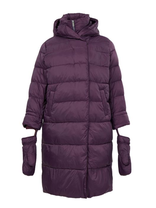MAt takki 4048 / 8003 (Burgundy) Hupullinen MAT takki joka on erittain pehmea ja mukava. Suora malli jossa edessa niin