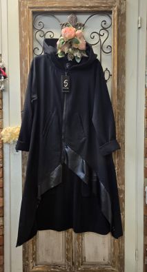 BY ZUSSE By Zusse pitkä uniikki huppari Z Musta kauniit nahka jäljitelmä kanttaukset