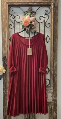 MARTA DU CHÂTEAU Marta du Château mekko 71653 Punainen ihanan tuntuinen viskoosi/villa pliseerattu malli