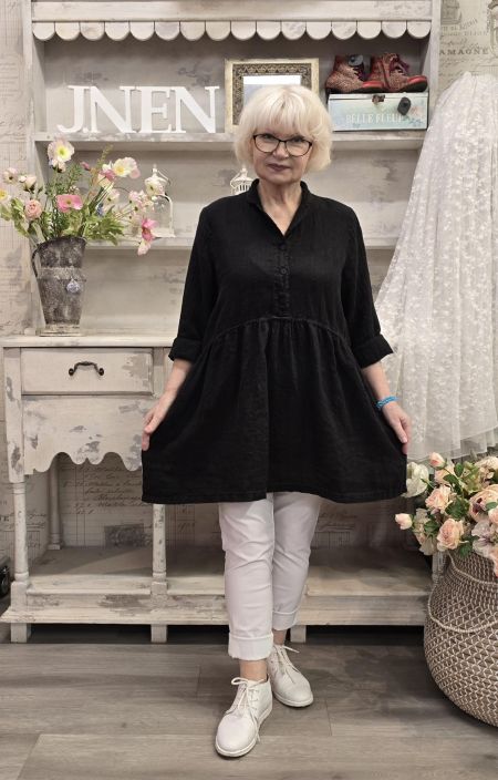 Grizas pellavatunika 52762 Musta tyylikäs ja romanttinen malli tuotekuva 1 Grizas pellavatunika 52762 Musta tyylikäs ja romanttinen malli tuotekuva 1