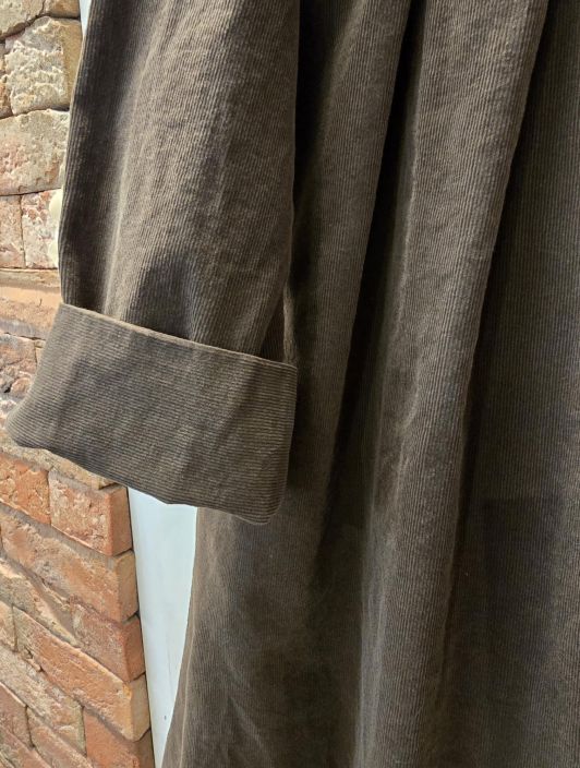 Marta du Château vakosametti mekko 7411 Bordeaux kaunis viininpunainen tuotekuva 2 Marta du Château vakosametti mekko 7411 Bordeaux kaunis viininpunainen tuotekuva 2