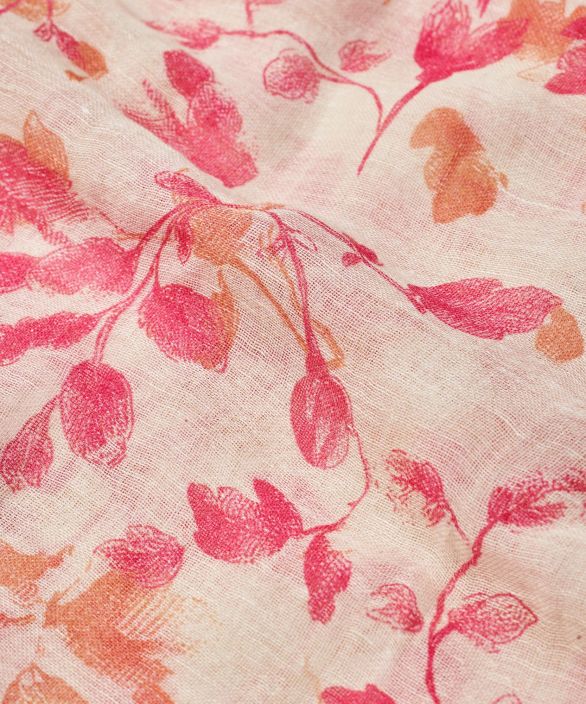 MASAI huivi Avenelle Carmine Ihanat sävyt kukkakuosissa pellava/puuvilla tuotekuva 3 MASAI huivi Avenelle Carmine Ihanat sävyt kukkakuosissa pellava/puuvilla tuotekuva 3