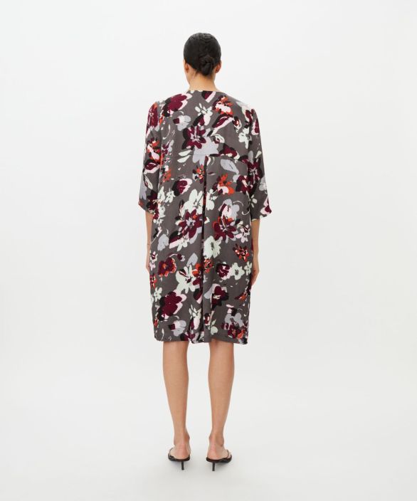 MASAI mekko Nodetta Fig syksyinen kukkakuosi viskoosissa tuotekuva 1 MASAI mekko Nodetta Fig syksyinen kukkakuosi viskoosissa tuotekuva 1