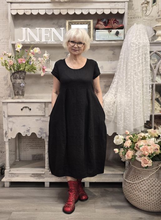 THING pellavamekko 7238 Musta tulppaanihelma pitkä tuotekuva 3 THING pellavamekko 7238 Musta tulppaanihelma pitkä tuotekuva 3