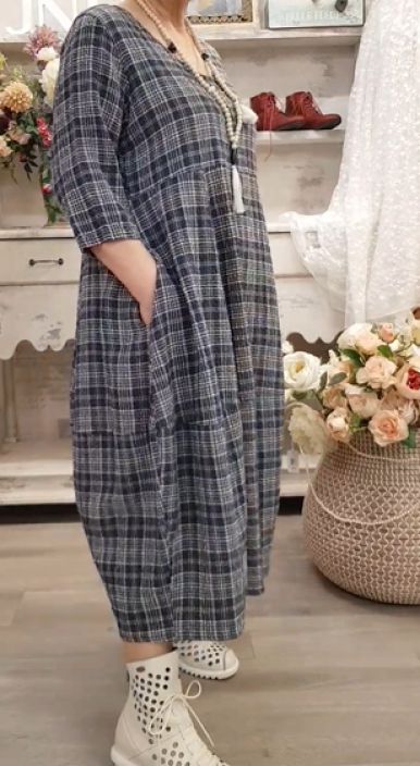 THING mekko 7195 Navy tummansininen kaunis ajaton ruutukuosi tuotekuva 4 THING mekko 7195 Navy tummansininen kaunis ajaton ruutukuosi tuotekuva 4