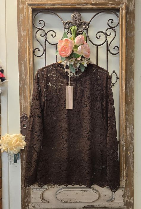 Marta du Chateau ihana pitsipaita 7707 Moro kaunis Ruskea romanttinen malli, ihana kun nakyy neuleen alta Erinomaisen