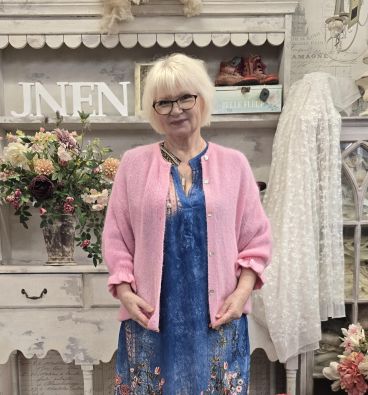 Marta du Château pörröinen neulejakku 2413 Baby Pink suloinen roosa todella mukava pörröneule