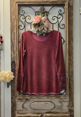 MARTA DU CHÂTEAU Marta du Château Punainen paita pitsi hihojensuilla kaunis aluspaita joustavasta viskoosista