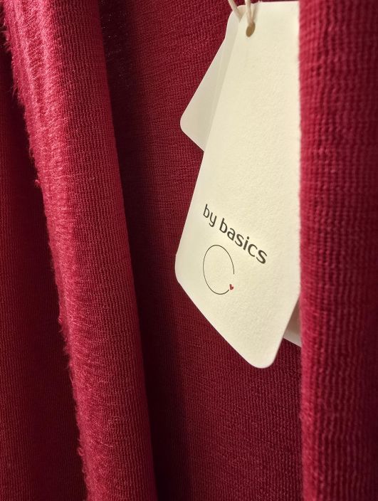 Blusbar merino neulejakku 8003 Raspberry kauniin vadelman värinen tyylikäs ja pehmeä jakku tuotekuva 2