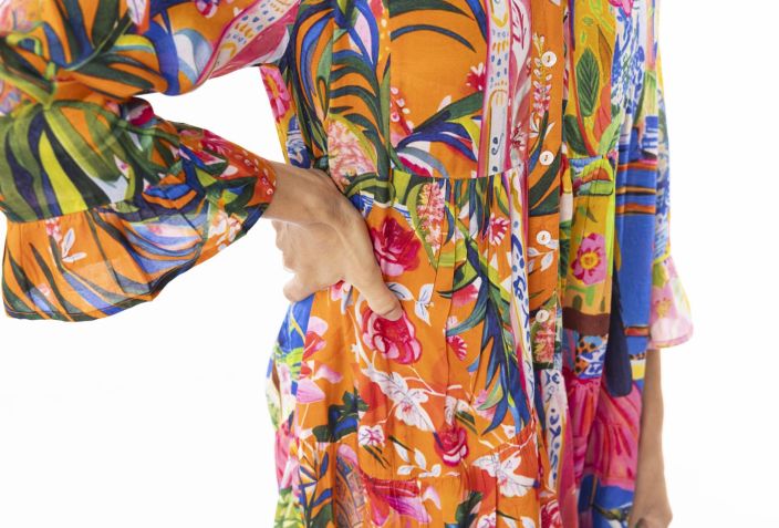 Escape mekko 30154 Stefania pirteä kuosi edessä napit tuotekuva 3