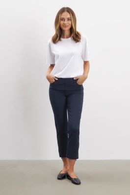 LAURIE Laurie housut 100769 Regular mitoitus Cropped/lyhennetty pituus Navy tummansininen tyylikäs