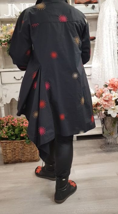 NOEN tunika 86243 Musta ihana päälleommeltu aurinkokuosi  uniikissa mallissa tuotekuva 5