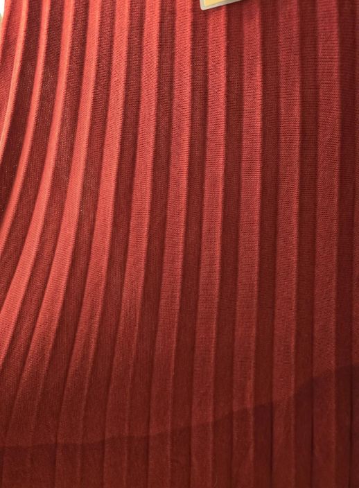 Marta du Château mekko 71653 Punainen ihanan tuntuinen viskoosi/villa pliseerattu malli tuotekuva 2 Marta du Château mekko 71653 Punainen ihanan tuntuinen viskoosi/villa pliseerattu malli tuotekuva 2