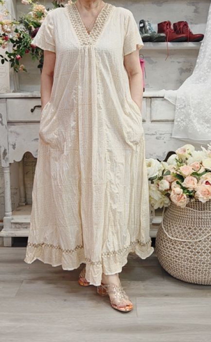 Escape mekko 91248 Veronica käsinkaiverrettu puulaatta kuosi tuotekuva 2 Escape mekko 91248 Veronica käsinkaiverrettu puulaatta kuosi tuotekuva 2