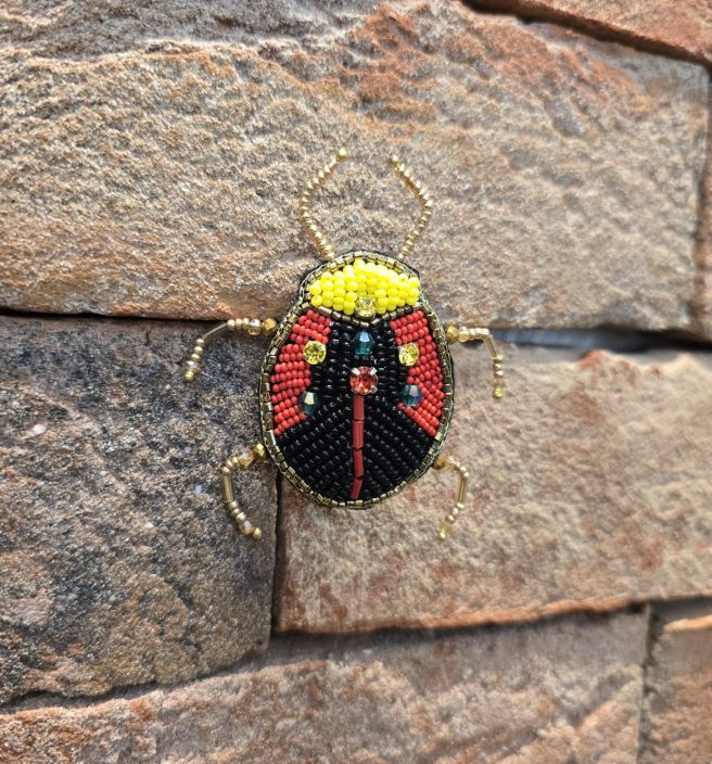 Erfurt koriste ötökkä hakaneulalla, käsityötä Musta/punainen kuvio kuoriainen tuotekuva 2