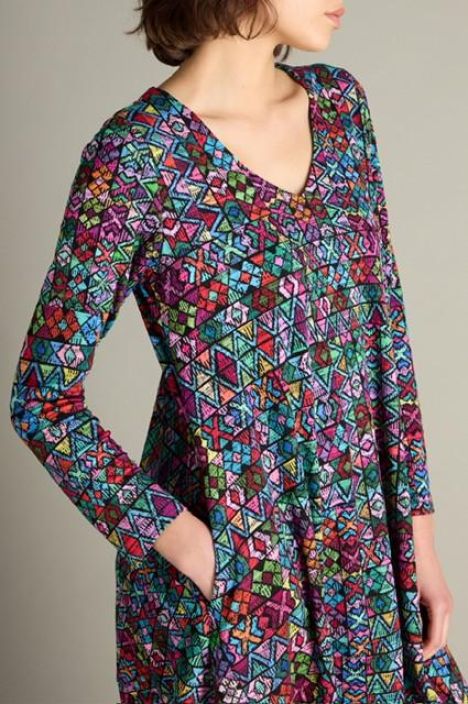 Sahara mekko SPD5534  Peruvian Patchwork Jersey ärikäs kuosi kivalla tekstuuri ompelulla tuotekuva 1