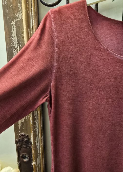 Marta du Château Punainen paita pitsi hihojensuilla kaunis aluspaita joustavasta viskoosista tuotekuva 2 Marta du Château Punainen paita pitsi hihojensuilla kaunis aluspaita joustavasta viskoosista tuotekuva 2