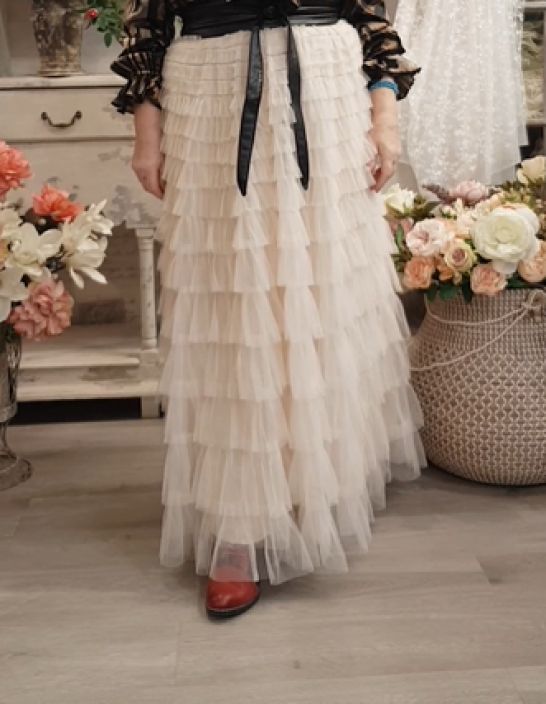 NOEN frilla kerrokset ja ihana sifonki hame 85754 Puuteri/kerma tuotekuva 5