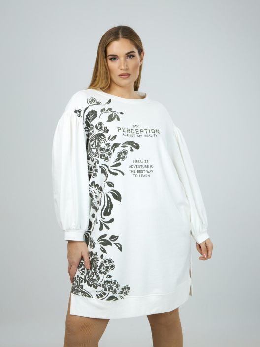 MAT tunika/mekko 7040 / 8001 (Off-white) Pehmeasta collegen tuntuisesta kankaasta valmistettu MAT tunika joka menee