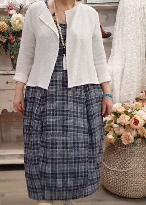 THING mekko 7195 Navy tummansininen kaunis ajaton ruutukuosi tuotekuva 7 THING mekko 7195 Navy tummansininen kaunis ajaton ruutukuosi tuotekuva 7