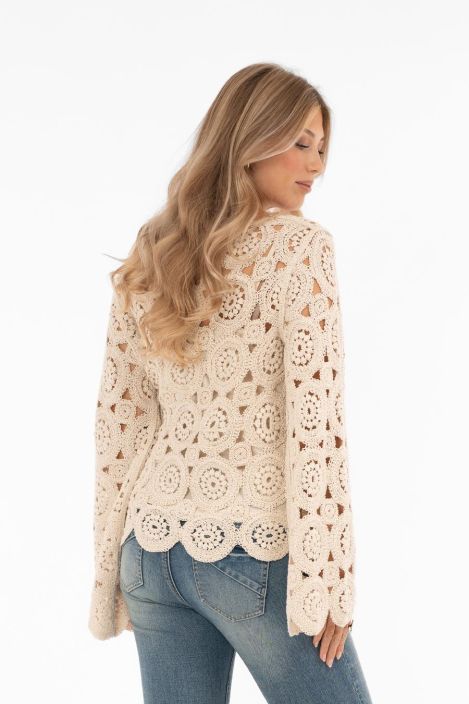 Capri Collection pusero Freya Cream ihana pitsinen paita alustopilla tuotekuva 5 Capri Collection pusero Freya Cream ihana pitsinen paita alustopilla tuotekuva 5