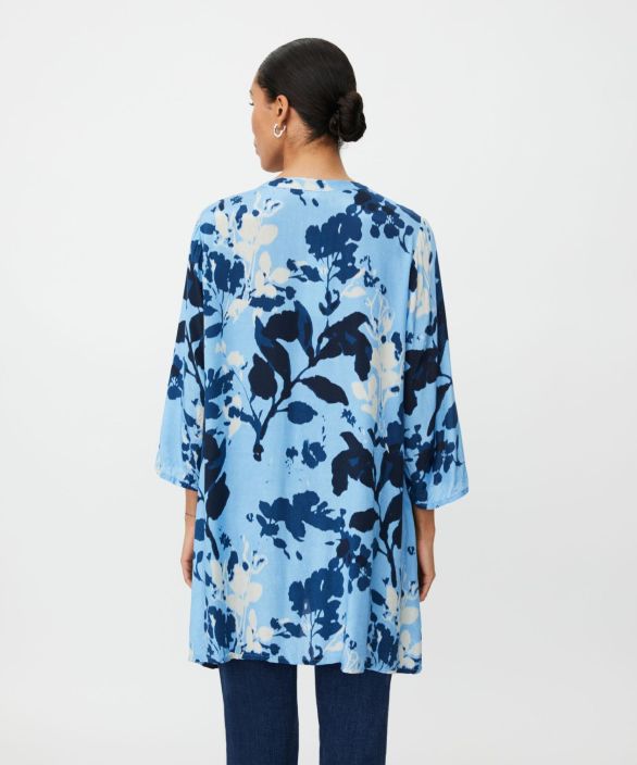 MASAI tunika Gali Placid Blue sinisen sävyt klassisessa tunikassa tuotekuva 3