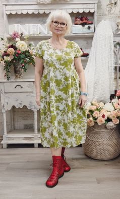 THING mekko 7215 Olive kaunis vihreä hento kukkakuosi