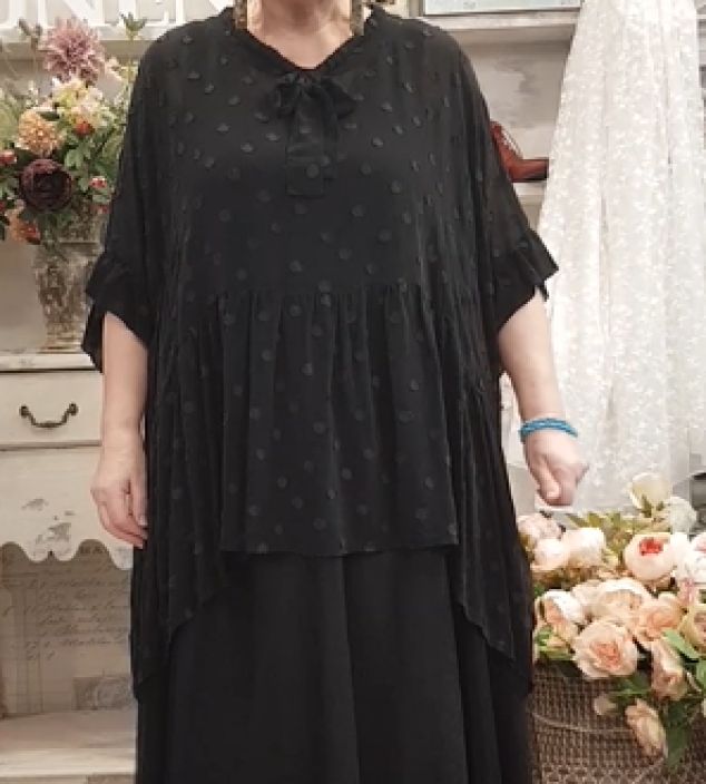 Grizas silkkipaita 51414 Musta läpikuultava pallokuosi ja suloinen rusetti kauluksessa tuotekuva 1