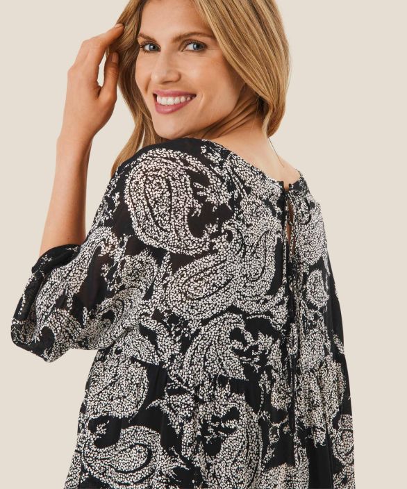 MASAI mekko Nilu (Black) Tama mekko on niin kevyt ja ilmava, etta tuskin huomaat kayttavasi sita. Pehmea ja hieman