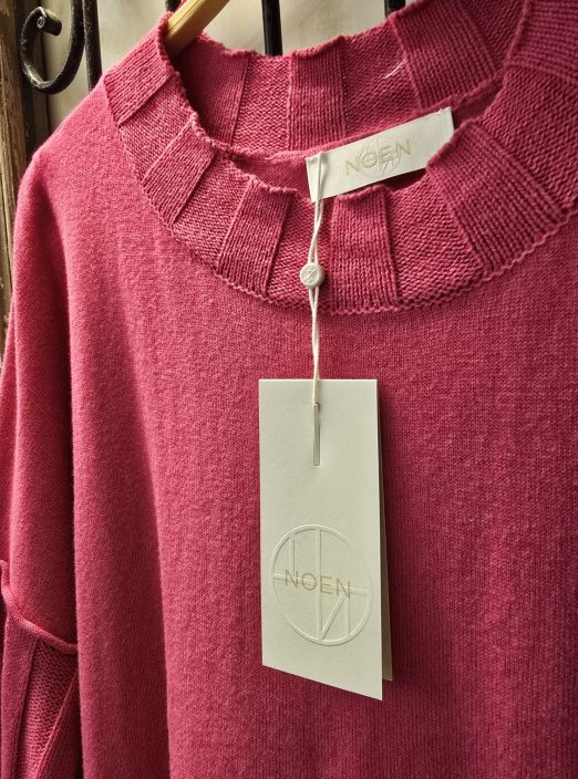 NOEN neule 83665 Pinkki uniikin mallinen paksumpi neule tuotekuva 3