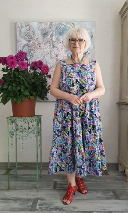 Aino mekko Sabine Bilda Woven pirtea varikas kuosi kotimaista designia Kotimaista designia Ainolle tuttuun tapaan pirteissa