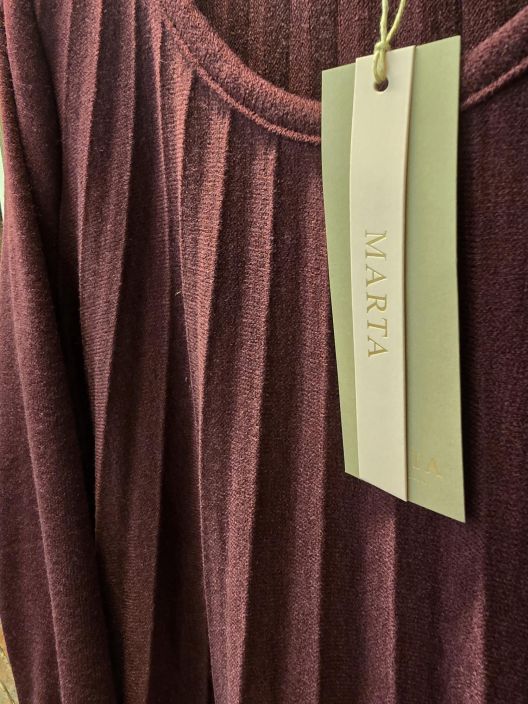 Marta du Château mekko 71653 BBordeaux viininpunainen ihanan tuntuinen viskoosi/villa pliseerattu malli tuotekuva 1 Marta du Château mekko 71653 BBordeaux viininpunainen ihanan tuntuinen viskoosi/villa pliseerattu malli tuotekuva 1