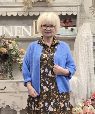 MARTA DU CHÂTEAU Marta du Château pörröinen neulejakku 2413 Upea kirkas sininen todella mukava pörröneule