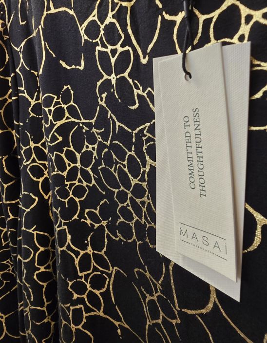 MASAI mekko Noam Gold kaunis juhlava kultaisella kuosilla tuotekuva 2