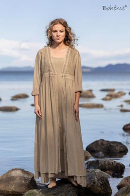 Boheme kevyt viskoosi jakku B13269 Muskat romanttinen päälleommeltu pitsinen kukkakuosi