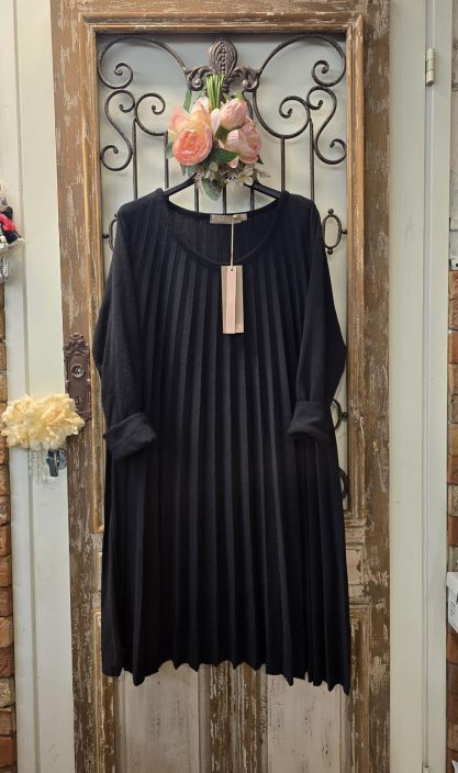 Marta du Chateau mekko 71653 Ajaton musta ihanan tuntuinen viskoosi/villa pliseerattu malli Erinomaisen hinta-laatusuhteen Marta du Chateau mekko 71653 Ajaton musta ihanan tuntuinen viskoosi/villa pliseerattu malli Erinomaisen hinta-laatusuhteen