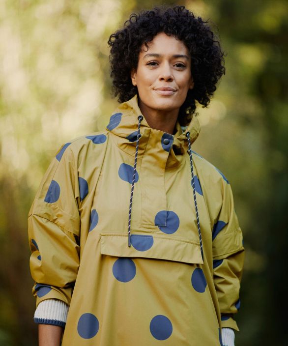 MASAI sadeponcho Tatella Burnish Gold mukava sateen kestävä malli tuotekuva 1