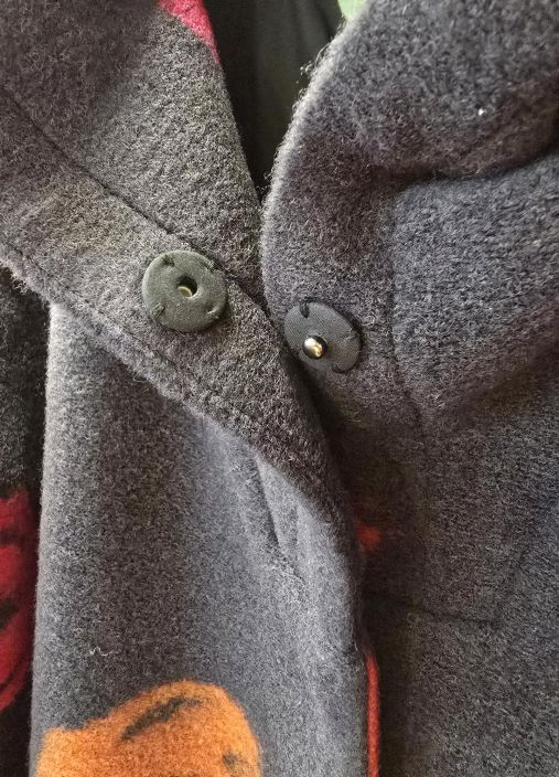 NOEN villatakki ohuella vuorella 87147 suloinen malli kukilla harmaa pohja tuotekuva 4