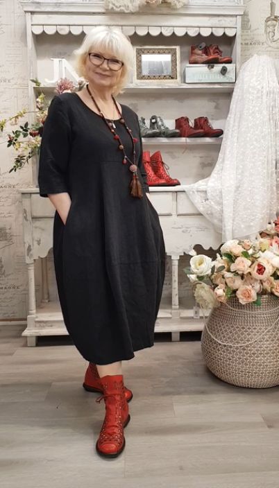 THING mekko 7149 ajaton musta, balloona helmainen supersuosikki tuotekuva 1 THING mekko 7149 ajaton musta, balloona helmainen supersuosikki tuotekuva 1