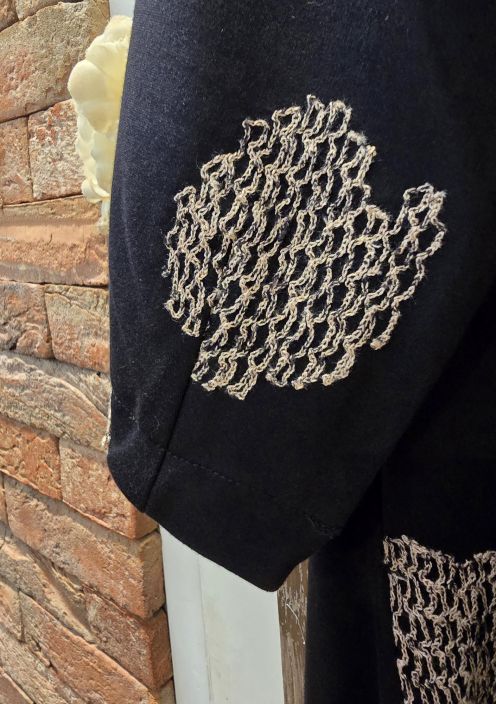 NOEN jakku 87138 Musta ja beiget ommellut pallot tuotekuva 2